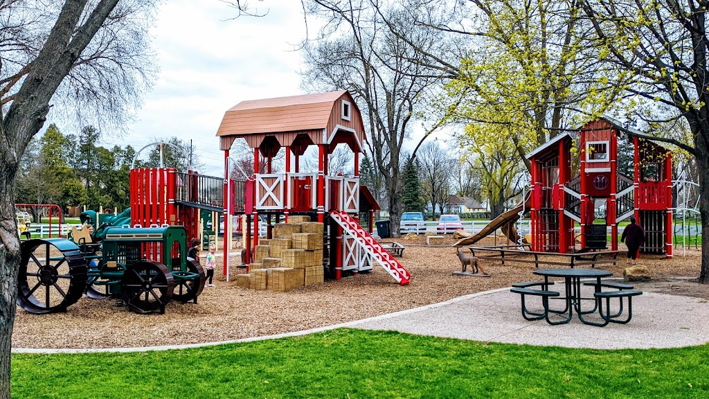 Sibley Park Off-Leash Dog Park