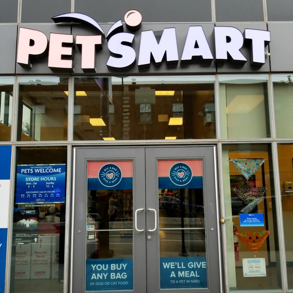 PetSmart Chicago Lakeview