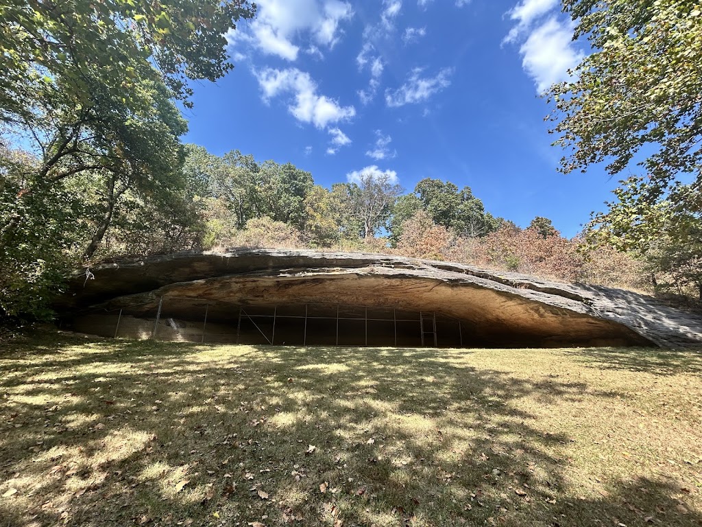 Graham Cave State Park