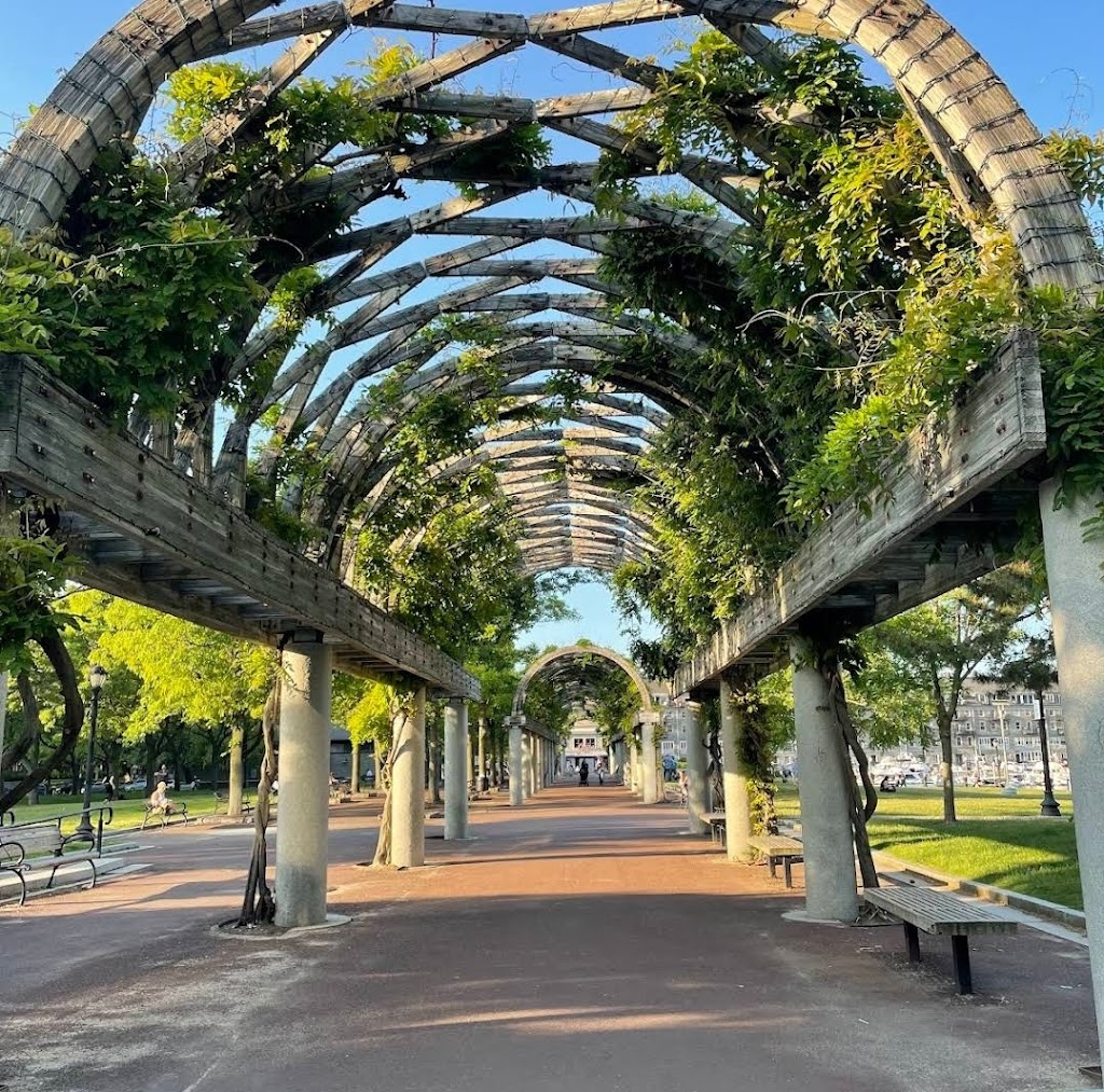 Christopher Columbus Waterfront Park