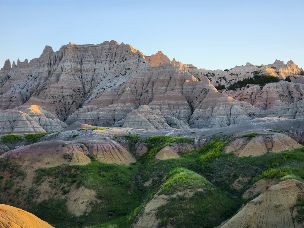 Badlands National Park (Roads & Overlooks)