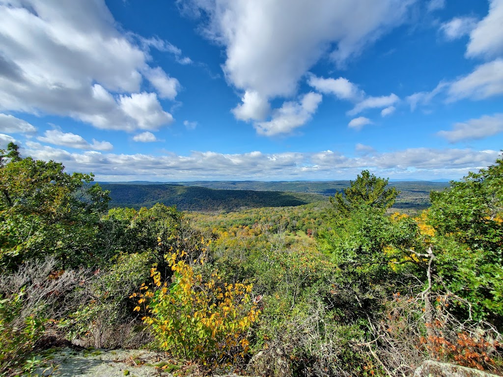 Macedonia Brook State Park