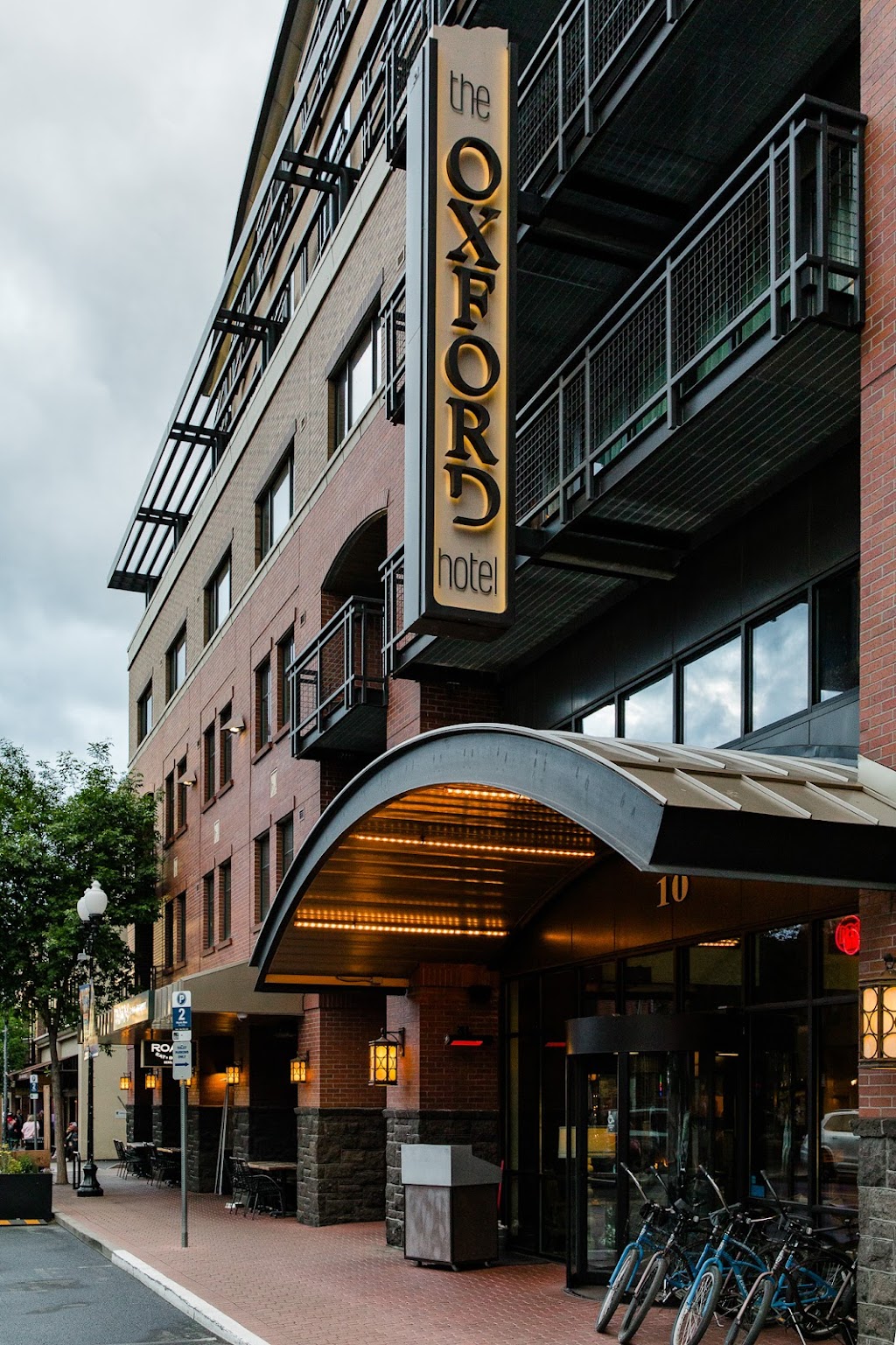 The Oxford Hotel Bend