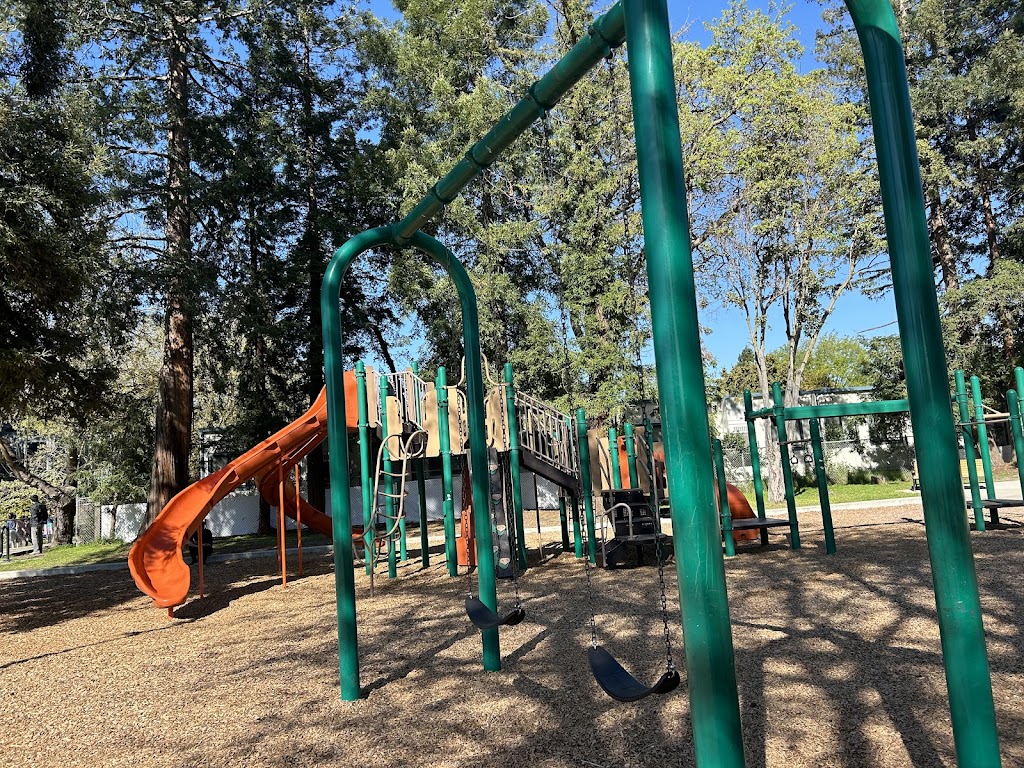 Hoover Park Dog Run