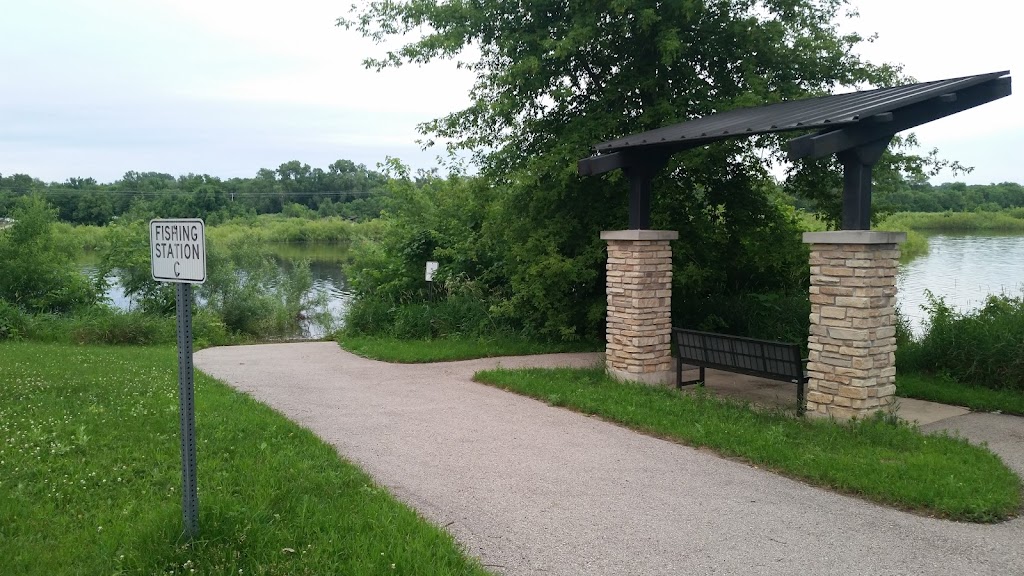 Prairie Park Fishery Dog Park