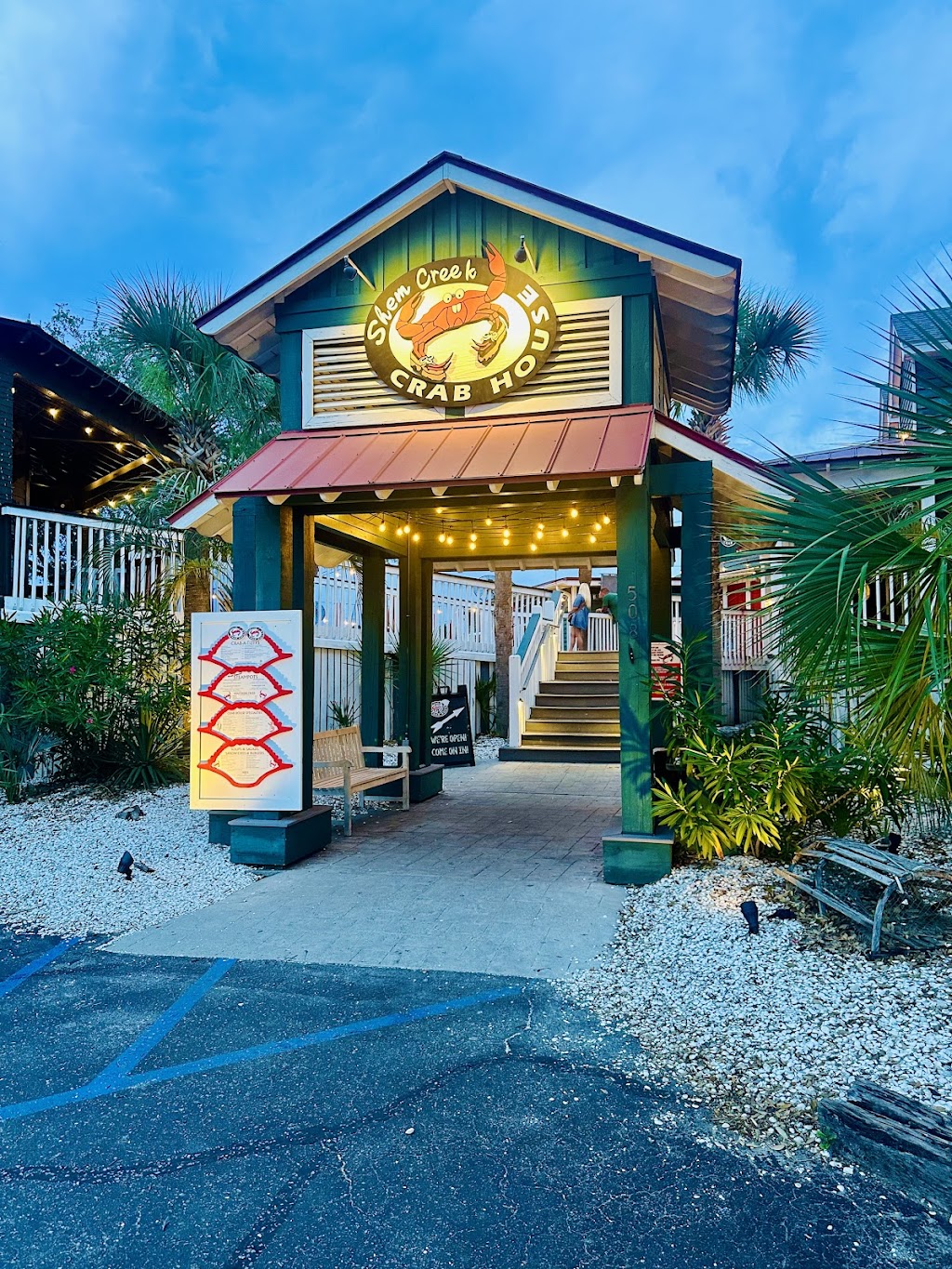 Shem Creek Bar & Grill