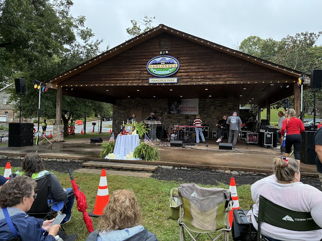 Hancock Park (Dahlonega Square)