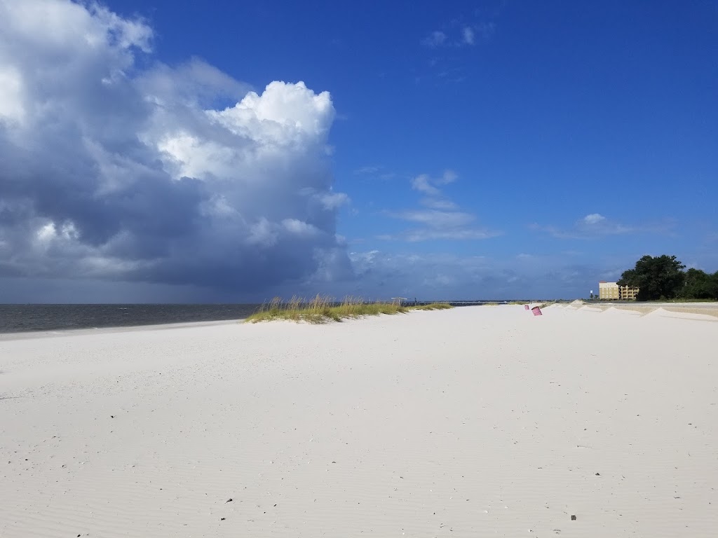 Henderson Point Beach