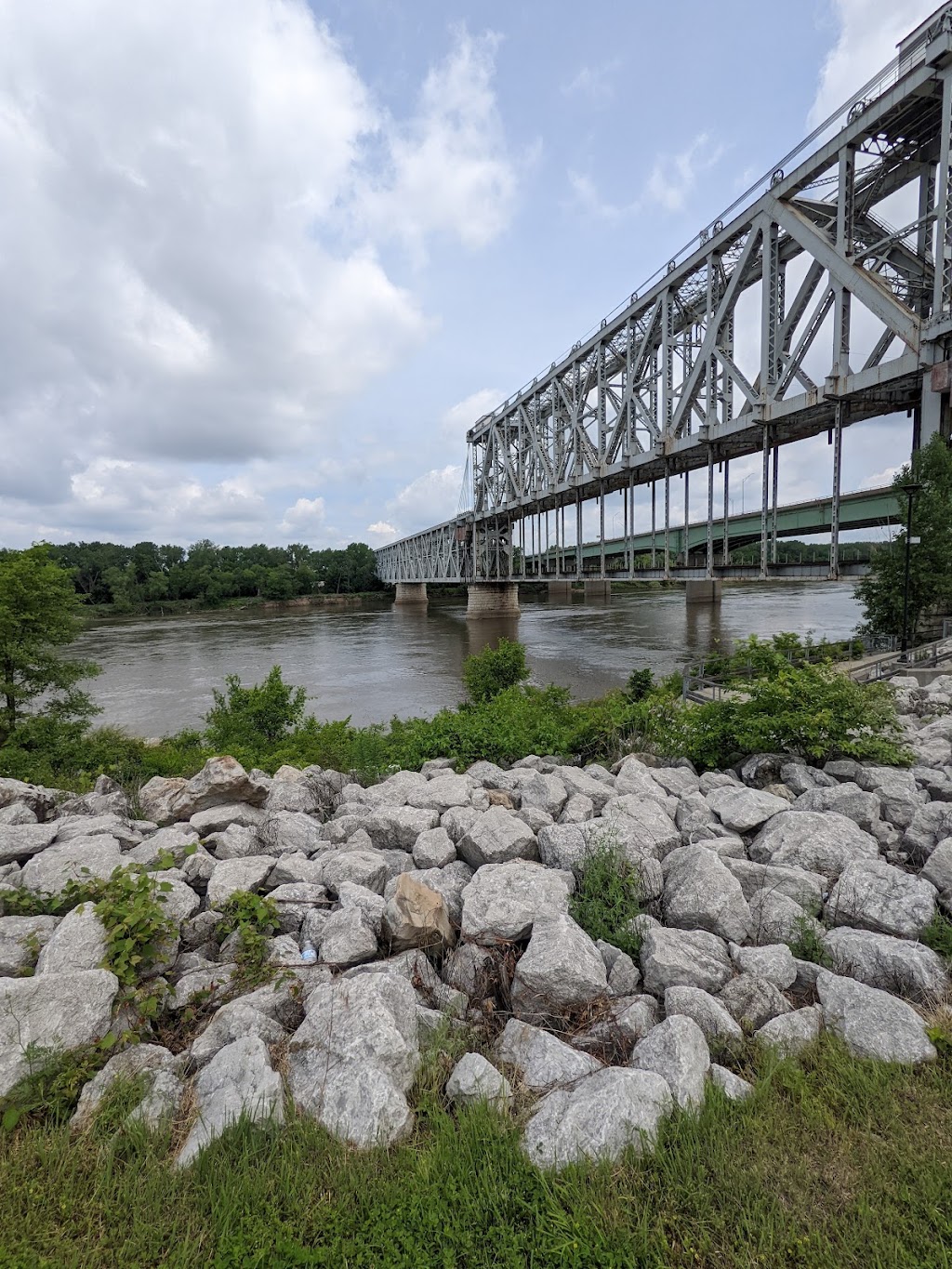 Riverfront Heritage Trail