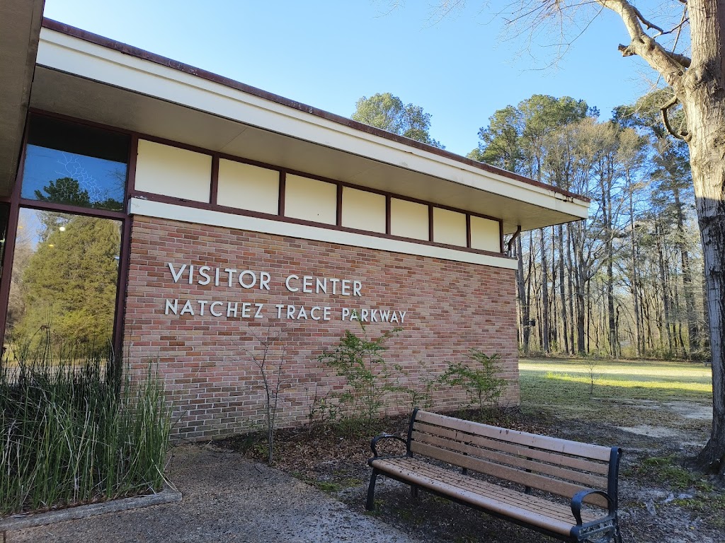 Natchez Trace Parkway (Tupelo Visitor Center)