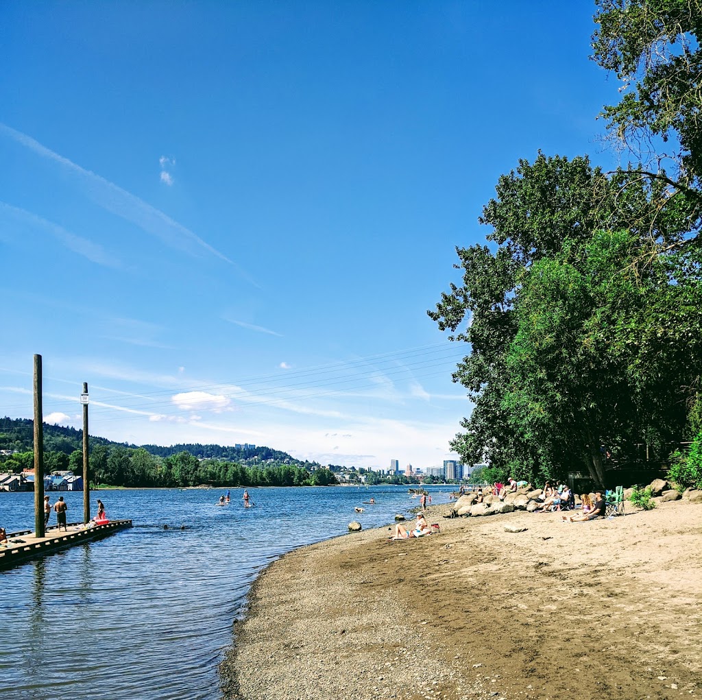 Sellwood Riverfront Park (Off-Leash)