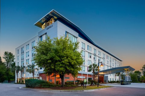 Aloft Charleston Airport