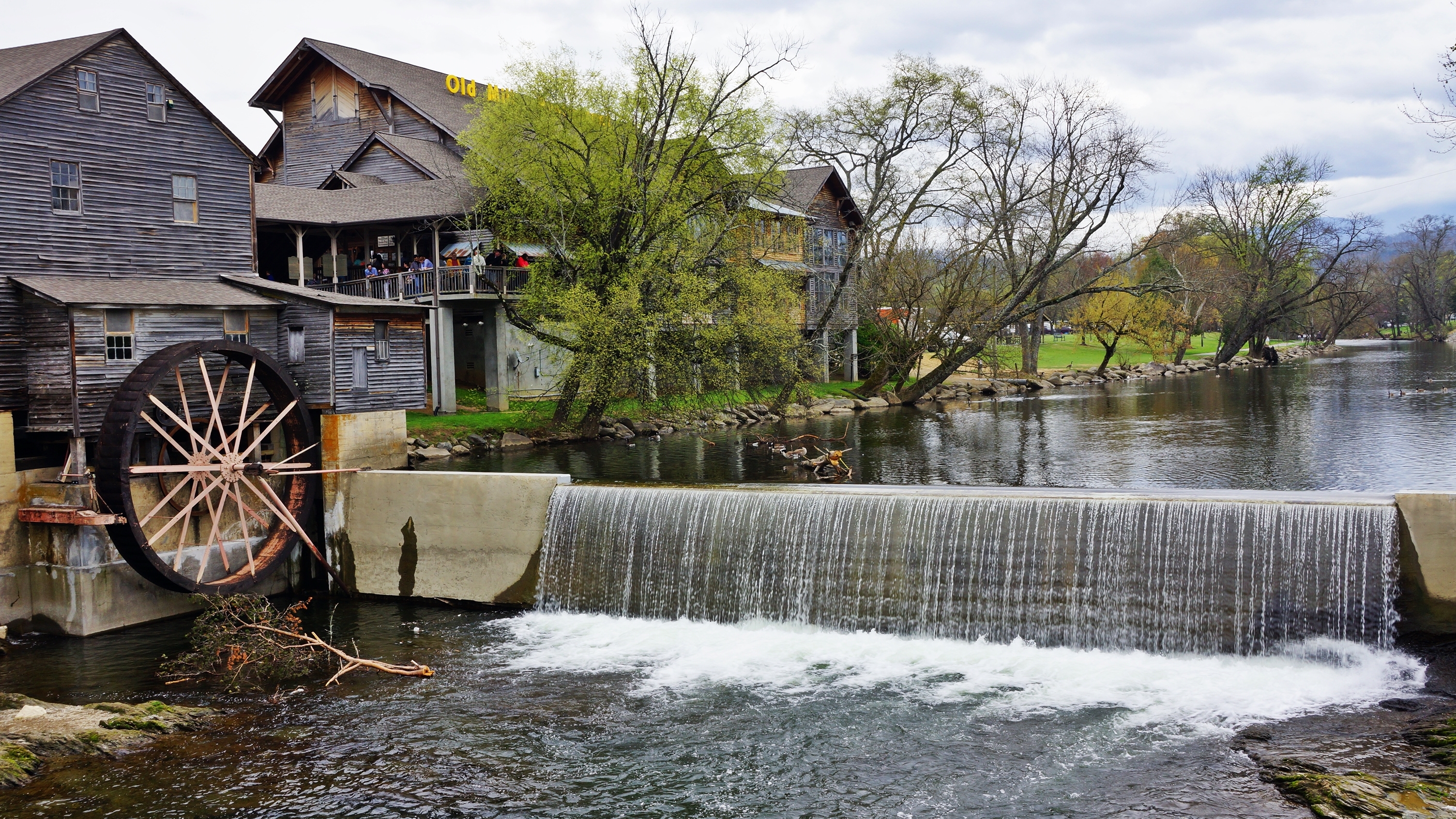 Pigeon Forge River Walk Greenway