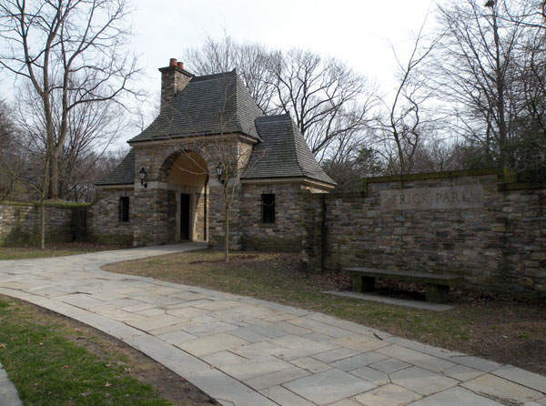 Frick Park Dog Park (Riverview Trail)